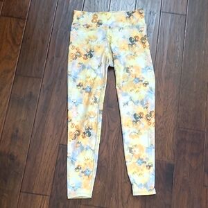 Savvi Colorful Floral Leggings size Large